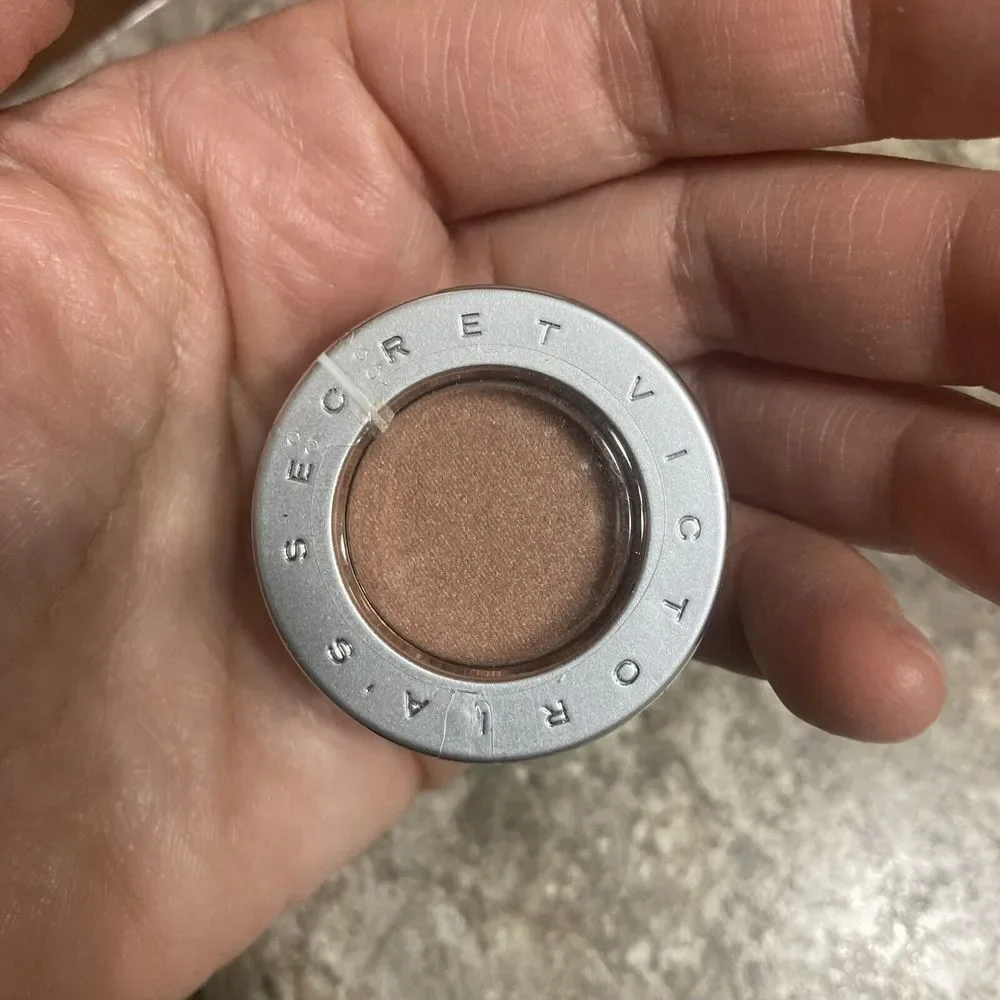 VICTORIA'S SECRET SILK WEAR SHIMMERING‎ POWDER EYE COLOUR Copper Penny